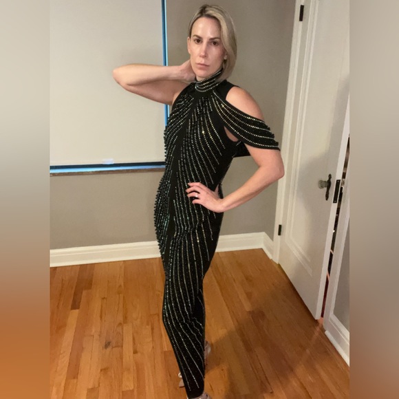 Dresses & Skirts - Sexy beaded black dress